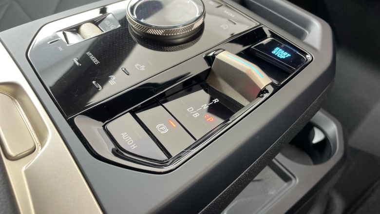 BMW iX 240kW xDrive40 M Sport 76.6kWh 5dr Auto Electric Estate